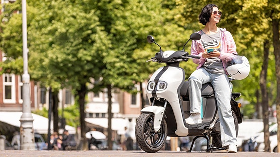 Yamaha Neos elektrisk moped 28 of 29