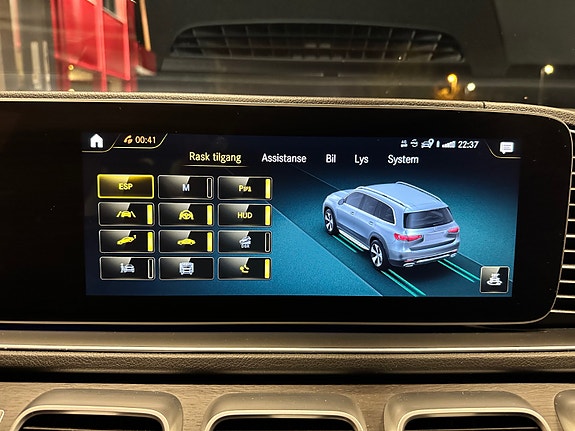 Mercedes-Benz GLS400 d 28 of 30