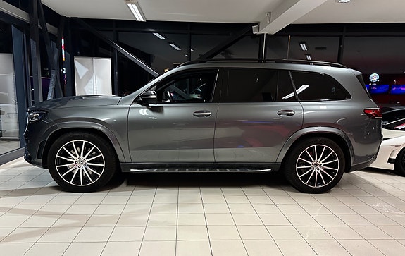 Mercedes-Benz GLS400 d 2 of 5