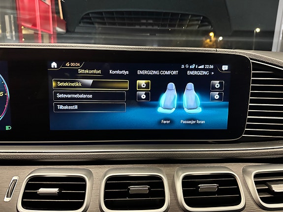 Mercedes-Benz GLS400 d 26 of 30
