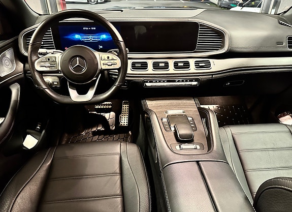 Mercedes-Benz GLS400 d 11 of 30