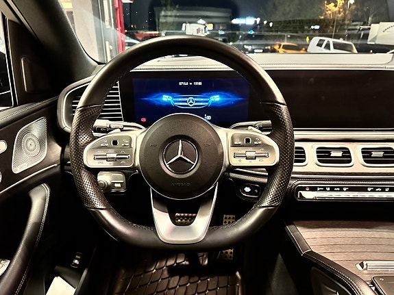 Mercedes-Benz GLS400 d 12 of 30