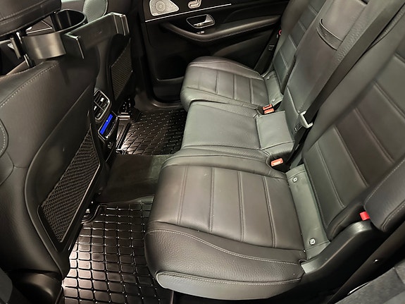 Mercedes-Benz GLS400 d 16 of 30