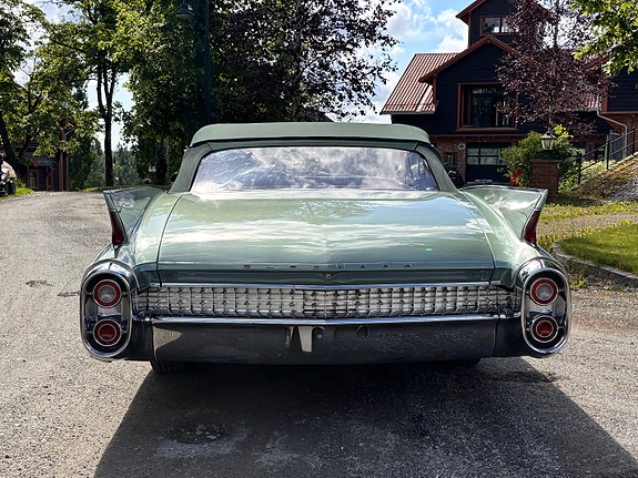 Cadillac Eldorado Biarritz 6 of 30