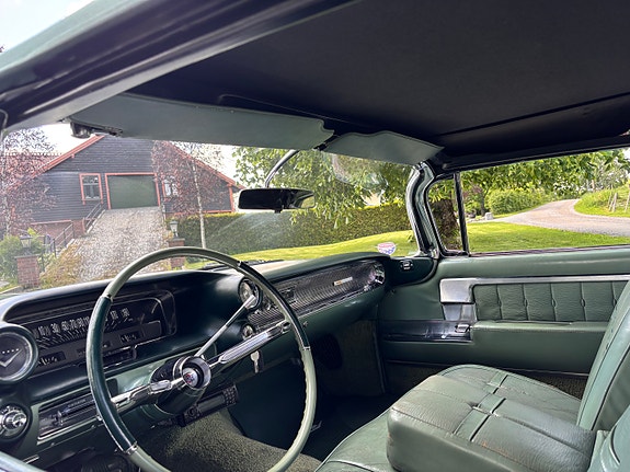 Cadillac Eldorado Biarritz 17 of 30