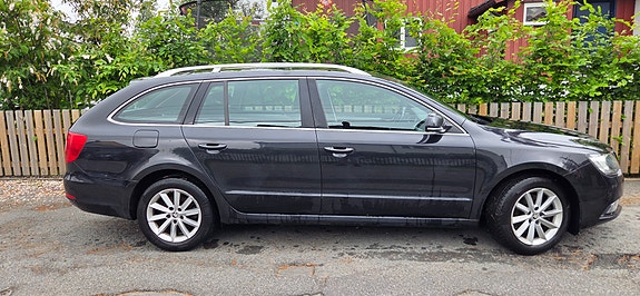 Skoda Superb 4 of 5