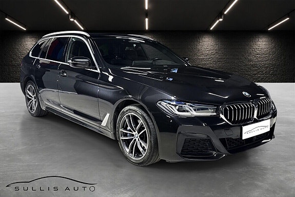BMW 530e 3 of 5