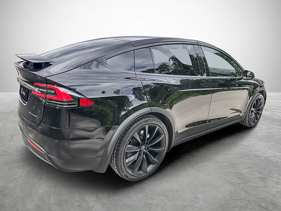 Tesla Model X 5 of 30