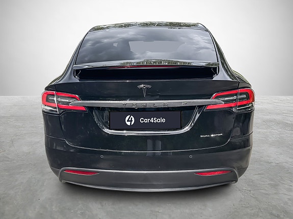 Tesla Model X 4 of 30