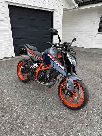 KTM 390 Duke 2 of 3