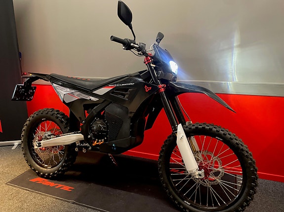 Andre Arctic Leopard E XE 880 ENDURO På lager! Elektrisk lett m 19 of 19