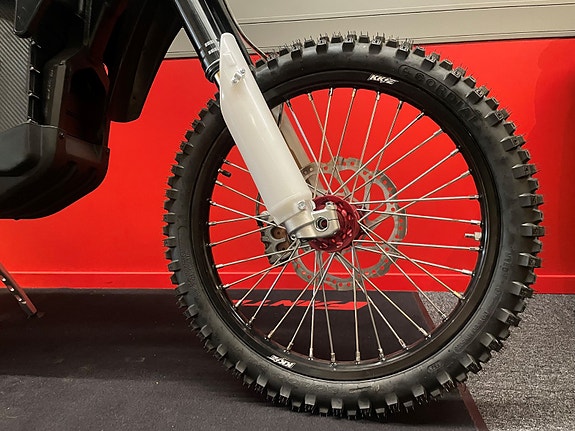 Andre Arctic Leopard E XE 880 ENDURO På lager! Elektrisk lett m 10 of 19