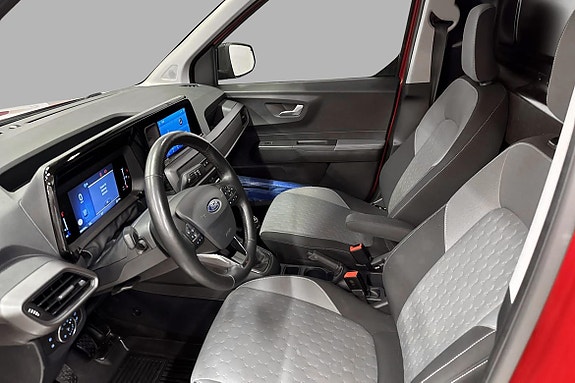 Ford Transit Courier 11 of 25