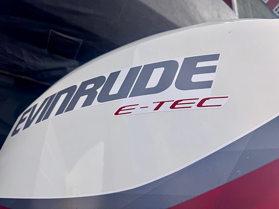 Sting 610 DC m/ Evinrude E-Tec 115 og TILHENGER !!NÅ UTE TIL SALGS!! 6 of 11