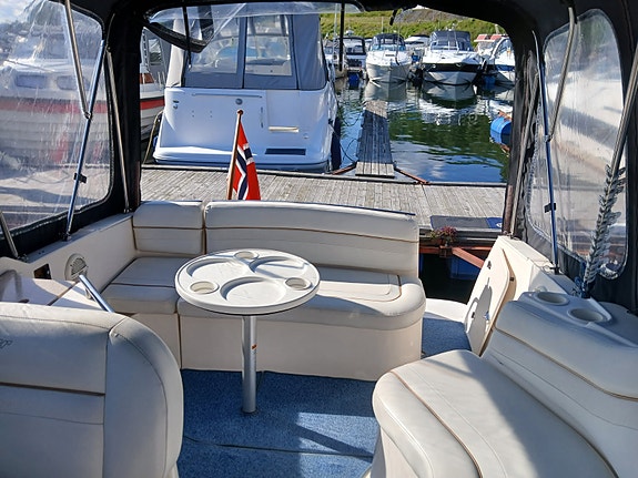 Godt vedlikeholdt 27 fots cabincruicer 3 of 5