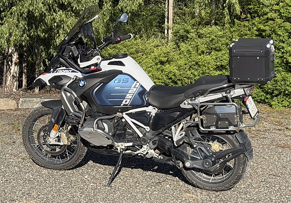 BMW R 1250 GS Adventure Trophy 4 of 5