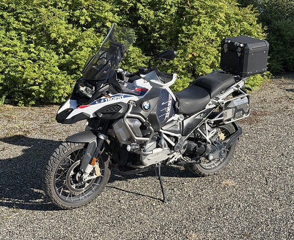 BMW R 1250 GS Adventure Trophy 2 of 5