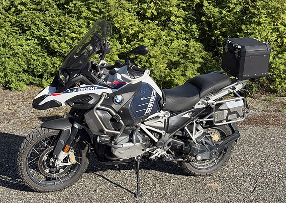 BMW R 1250 GS Adventure Trophy 3 of 5