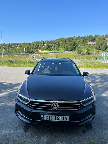 Volkswagen Passat 4 of 5