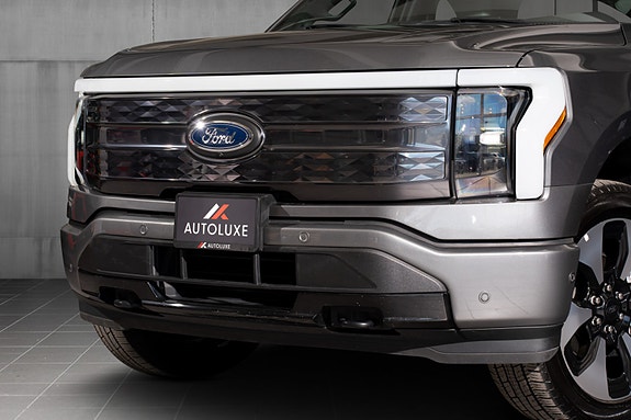 Ford F-150 2 of 5