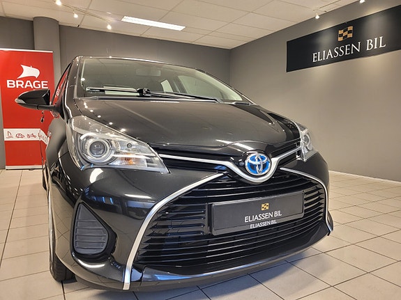 Toyota Yaris 9 of 24