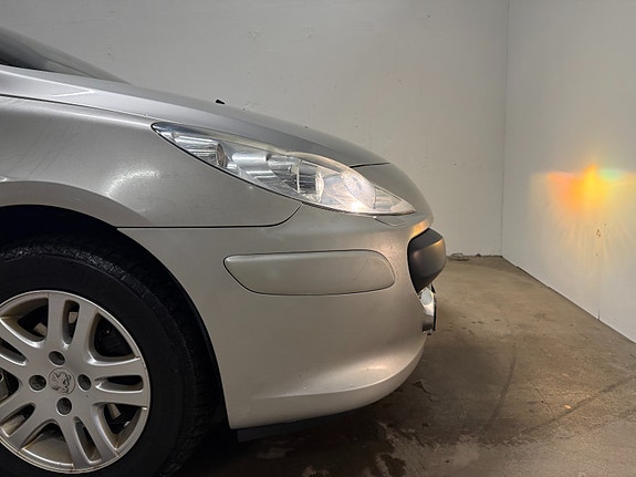 Peugeot 307 SW 12 of 30
