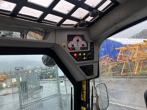 JCB 300 T4 22 of 29