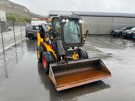 JCB 300 T4 13 of 29