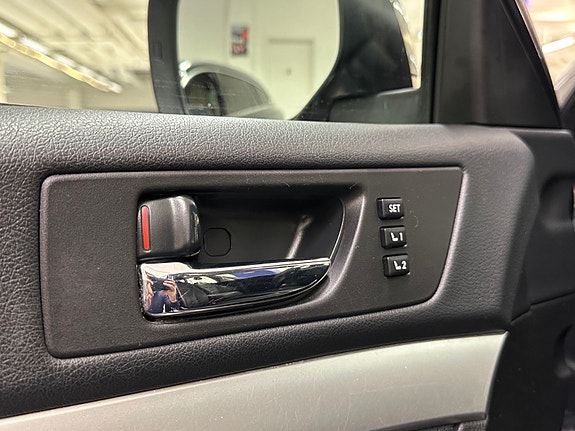 Subaru Outback 14 of 26