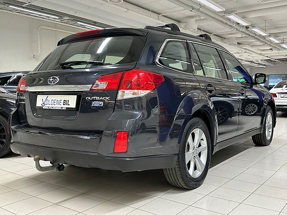 Subaru Outback 4 of 5