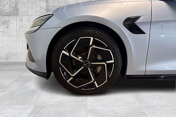 BYD Seal 9 of 22