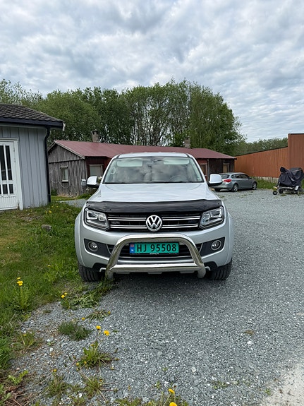 Volkswagen Amarok 3 of 5
