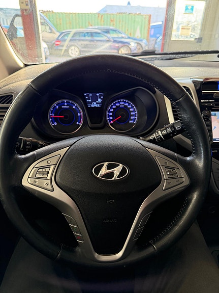 Hyundai ix20 11 of 24