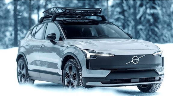Volvo EX30 CC 4 of 5