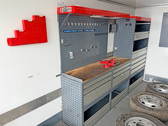 Fuso Canter 7c18 verkstedbil med innredning 9 of 20