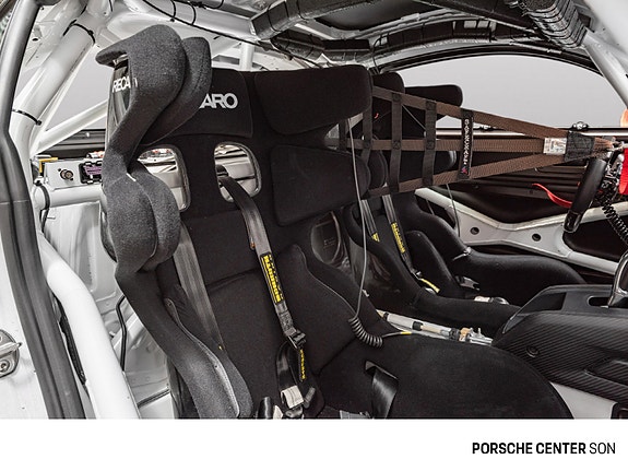 Porsche Cayman 24 of 30