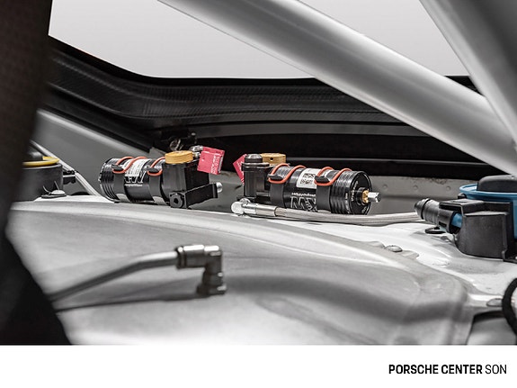 Porsche Cayman 21 of 30