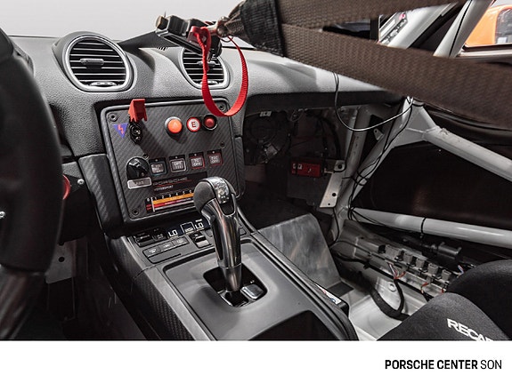 Porsche Cayman 13 of 30
