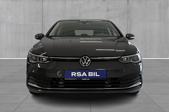 Volkswagen Golf VIII 2 of 5