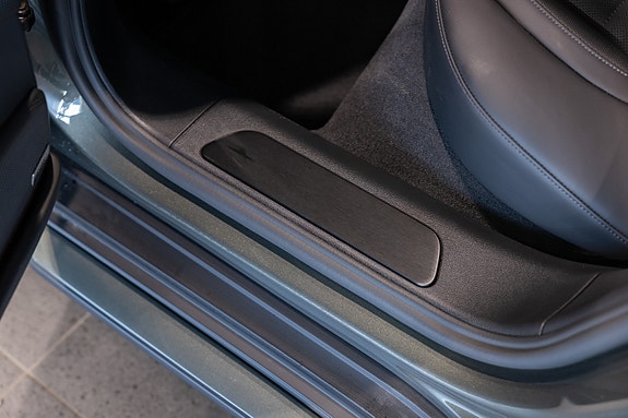 Porsche Panamera 16 of 30
