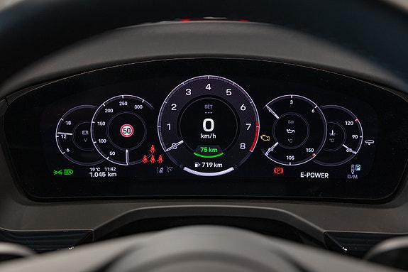 Porsche Panamera 22 of 30