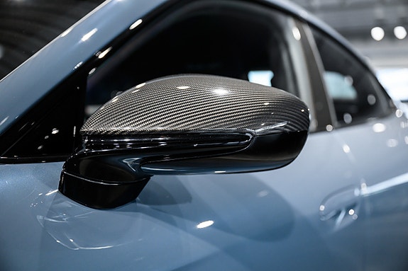 Porsche Taycan 16 of 30