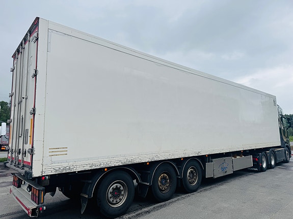 Ekeri FNA trailer med bommer og 2-temp.  278 cm innvendig høyde. 250 cm bredde. Kan ses på Raufoss. Selges for kunde 4 of 5