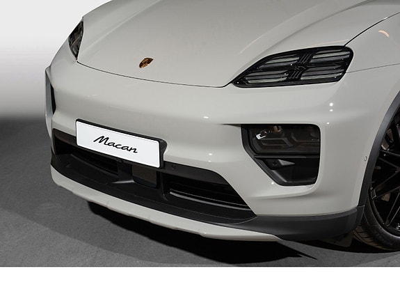 Porsche Macan 7 of 30
