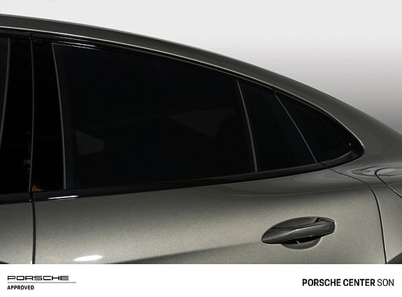 Porsche Panamera 13 of 30