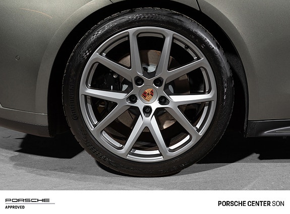 Porsche Panamera 23 of 30