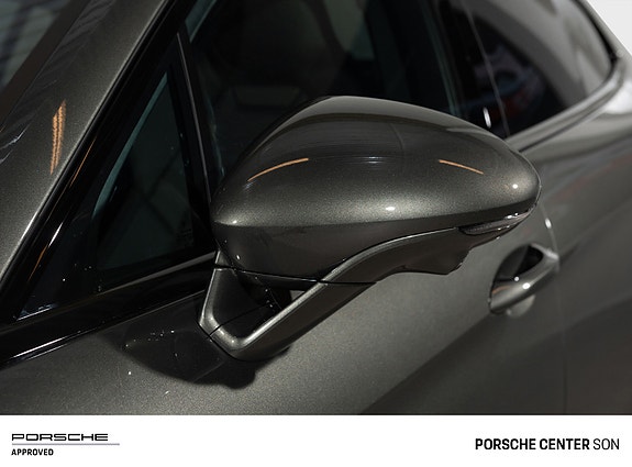 Porsche Panamera 10 of 30