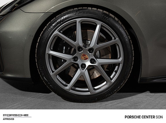 Porsche Panamera 22 of 30