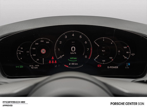 Porsche Panamera 29 of 30