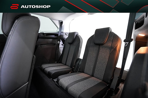 Peugeot 5008 5 of 5